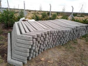 Precast fencing post